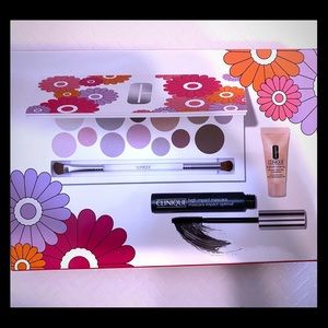 Clinique Eyeshadow Palette with Mascara & Eye Gel